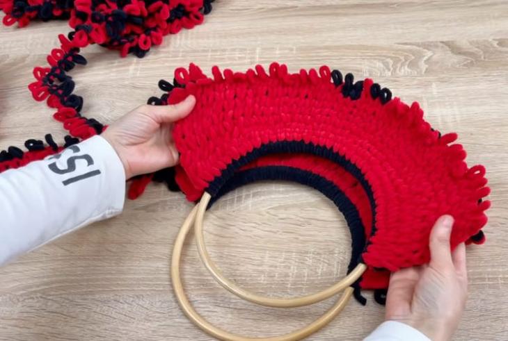 Сумка из необычной пряжи