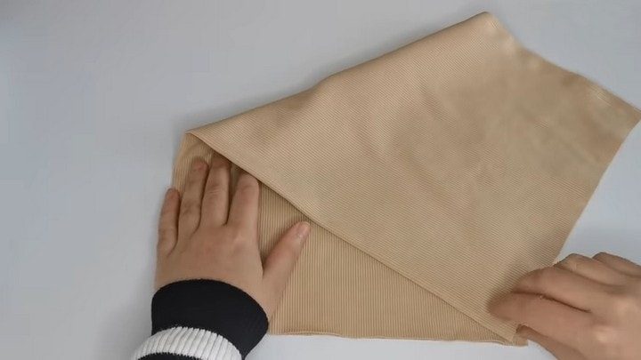 Трикотажная шапочка за 10 минут