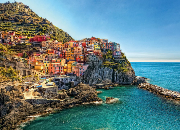 Уникальные города планеты, которые разместились прямо в скалах