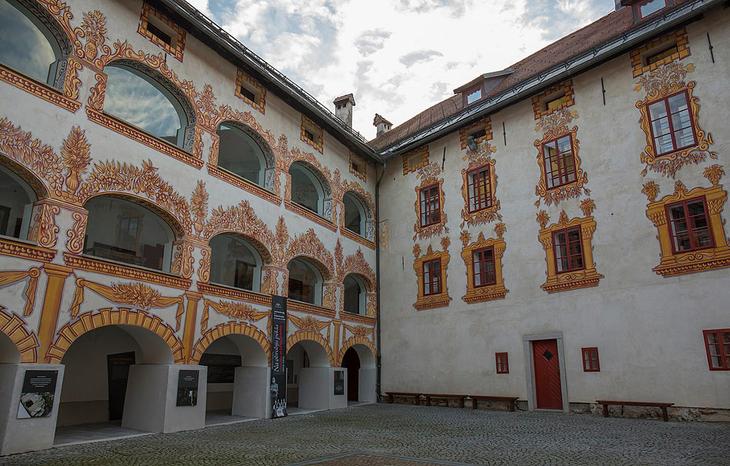 Замки Словении: 10 самых известных древних сооружений