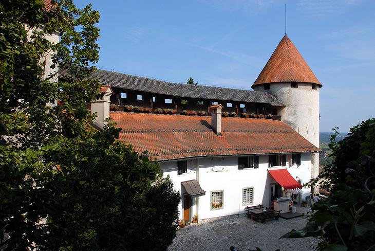 Замки Словении: 10 самых известных древних сооружений