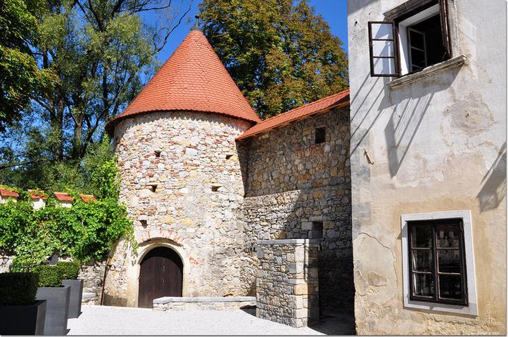 Замки Словении: 10 самых известных древних сооружений