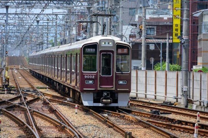 Железные дороги и поезда разных стран