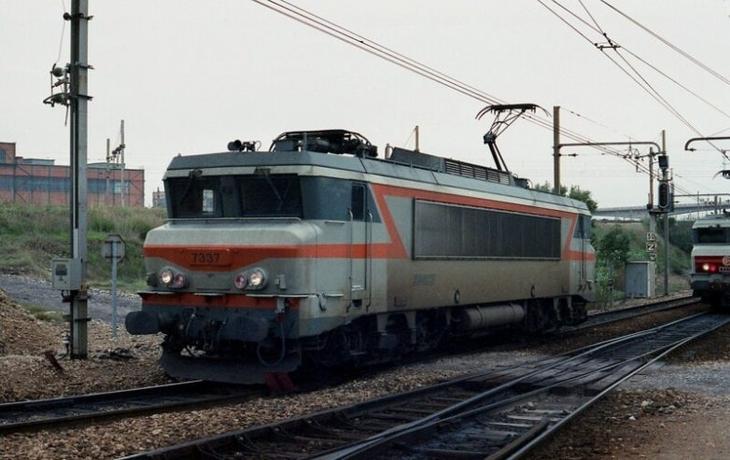 Железные дороги и поезда разных стран