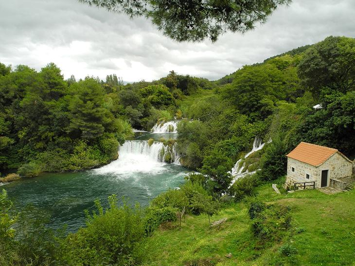 10 самых живописных водопадов Европы