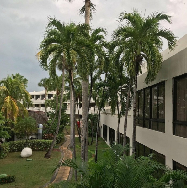 «Голодные ужасы и разруха на территории тут не страшны»: туристка делится отзывом о «четверке» на Кубе