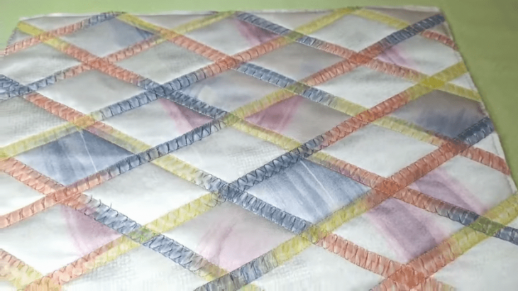 Идея для интерьера из остатков штор