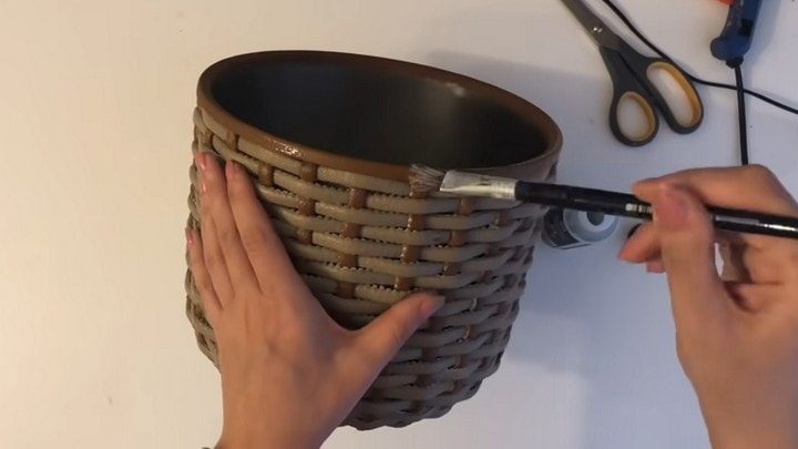 Интересная вещь из старой кастрюли