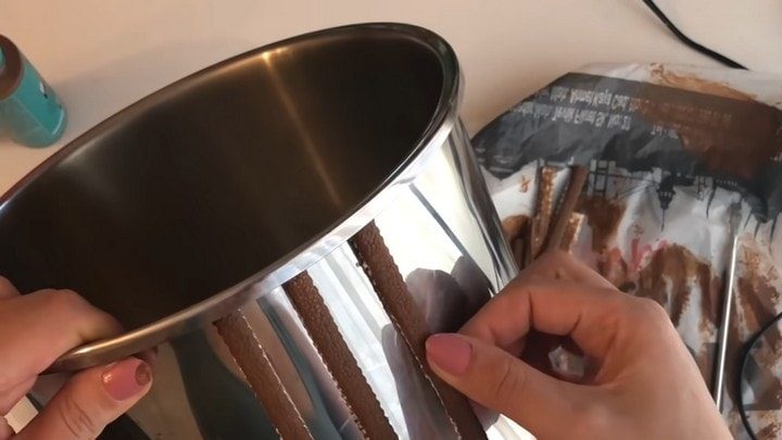 Интересная вещь из старой кастрюли