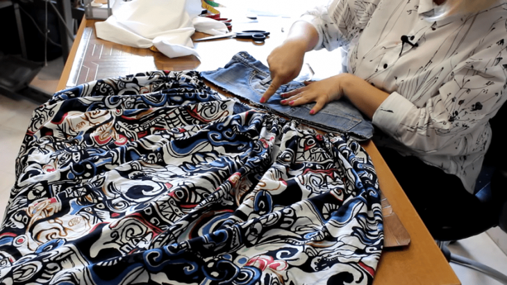 Юбка из старых джинсов всего за 1 час