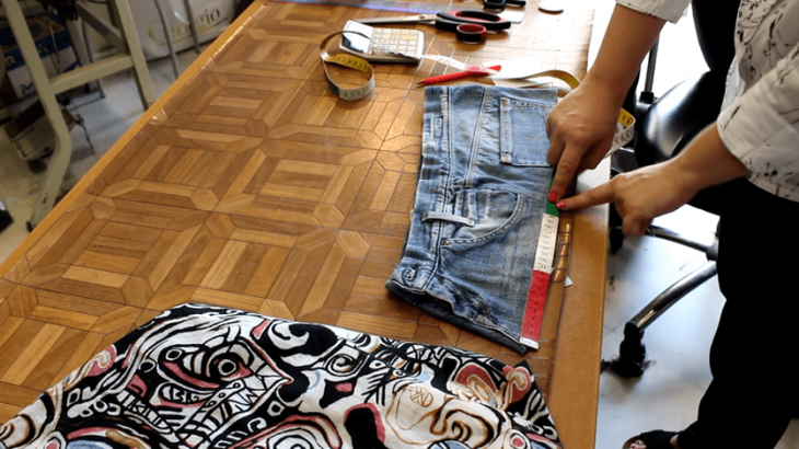 Юбка из старых джинсов всего за 1 час