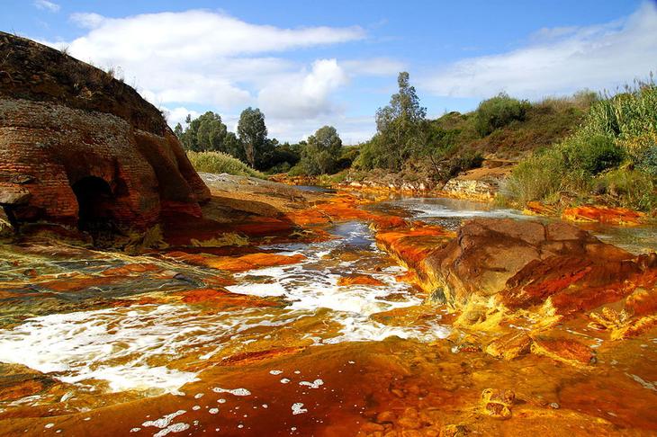 Самые опасные водоемы мира: ТОП-10 тайн, скрывающихся за кажущейся идиллией