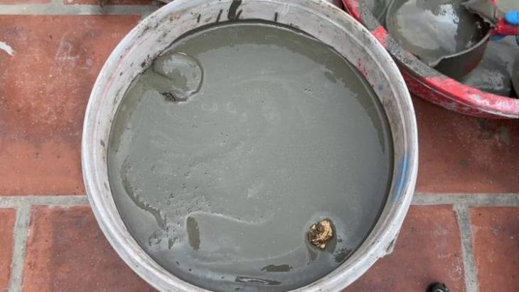 Шедевры для дачи из веток и бетона