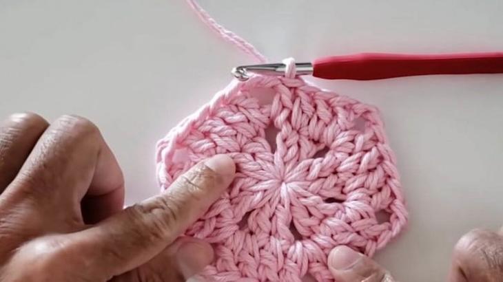 Стильный коврик, привлекающий к себе внимание