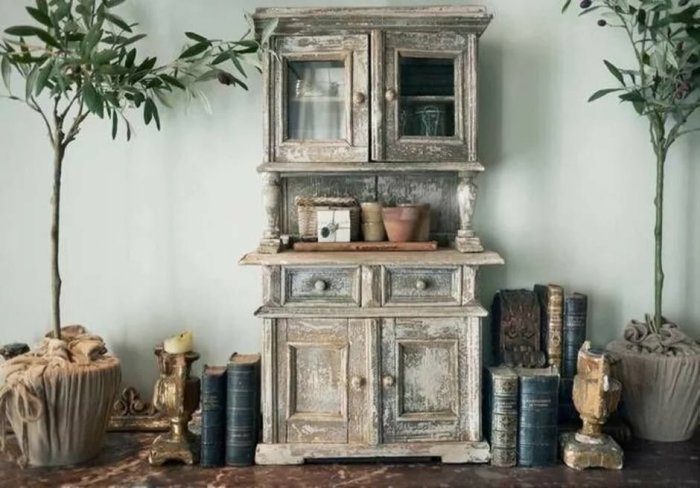 11 лайфхаков, как преобразить старый шкаф без особых затрат