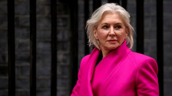 Британия обвинила Кремль в телефонных провокациях против министров