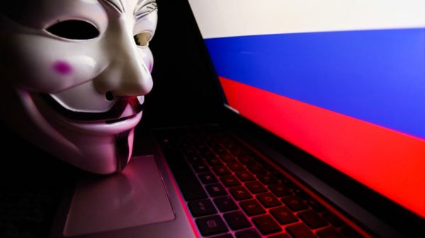 "В какой-то момент им будет пофиг". Могут ли Россию отключить от интернета?