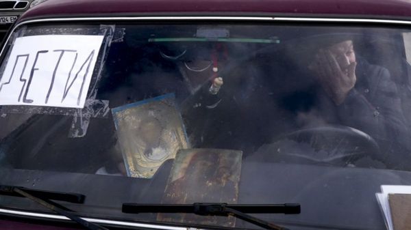 "Ни о какой сдаче оружия не может быть и речи": Украина отвергла российский ультиматум покинуть Мариуполь