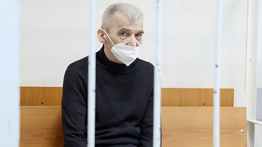 Исследователь сталинских репрессий Юрий Дмитриев приговорен к 15 годам колонии строгого режима