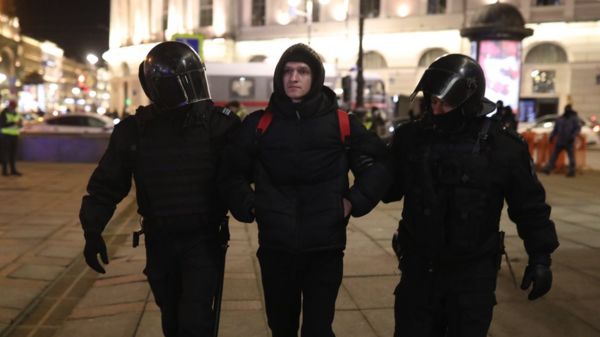 Частных охранников обязали помогать Росгвардии в Петербурге