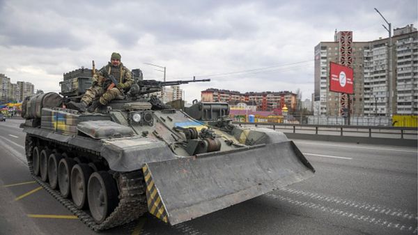 Жертвы обстрела роддома в Мариуполе, контратака под Киевом и уход компаний из России: главное о войне в Украине 10 марта