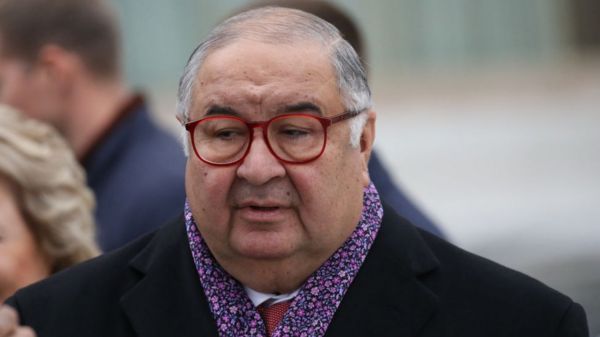 За что ЕС ввел санкции против российских олигархов - и что они об этом говорят?