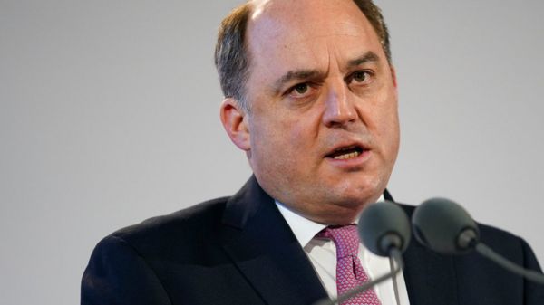 Насколько реальна эта угроза? Как Запад реагирует на приказ Путина привести ядерные силы в режим особого несения дежурства