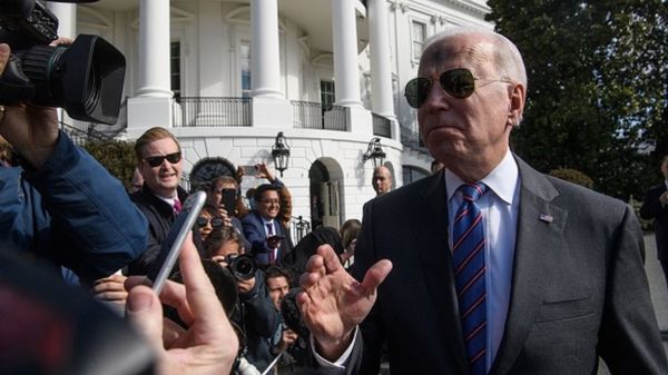 Седьмой день вторжения на Украину: страну покинул миллион беженцев. Россия впервые рассказала о потерях