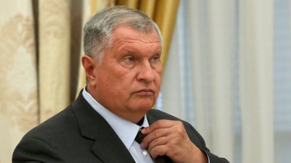 За что ЕС ввел санкции против российских олигархов - и что они об этом говорят?