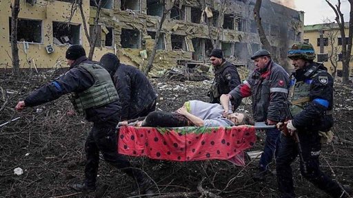 Facebook разрешил пользователям желать смерти Путину. Как отреагировали в России?