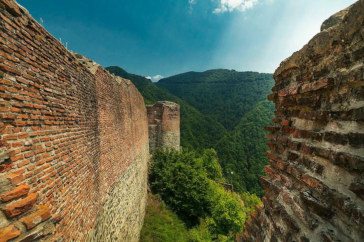 Куда поехать из Бухареста: 15 лучших идей для поездки одного дня