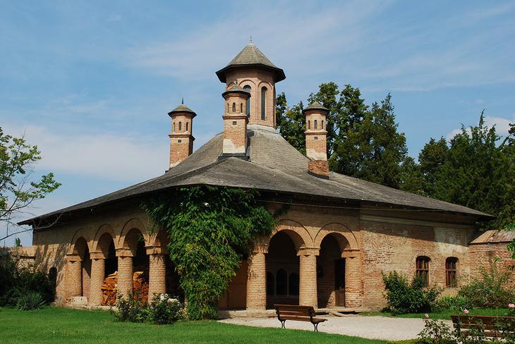 Куда поехать из Бухареста: 15 лучших идей для поездки одного дня