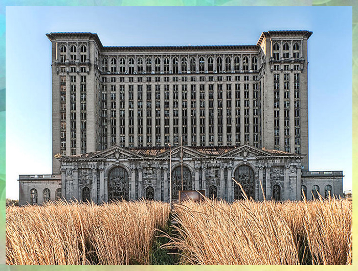 16 щекочущих нервы фото заброшенных зданий, куда годами не ступала нога человека