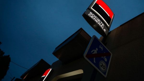 Токсичные до последней копейки: у россиян начались проблемы в европейских банках