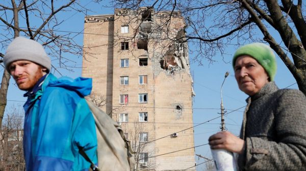 52-й день войны в Украине: погибшие в Мариуполе, Россия запретила въезд Джонсону, минобороны РФ показало кадры с экипажем "Москвы"