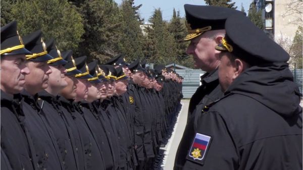 "Положительный исход равен практически нулю". Что известно о пропавших моряках с крейсера "Москва"