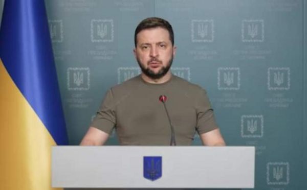 Зеленский: российские войска начали наступление в Донбассе