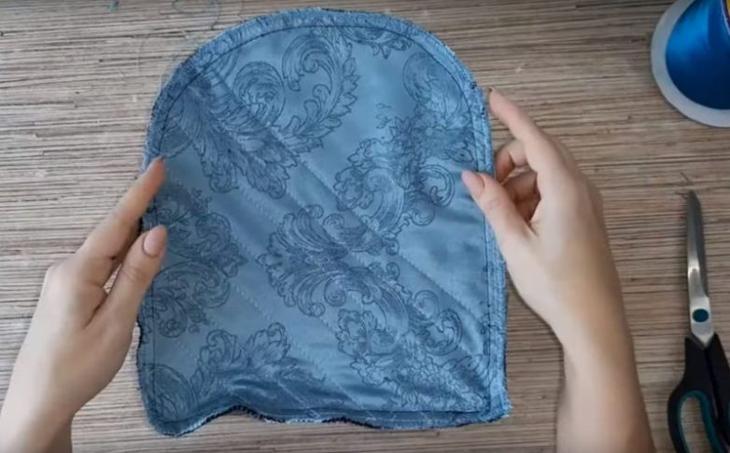 Что можно сделать из двух пар старых джинсов