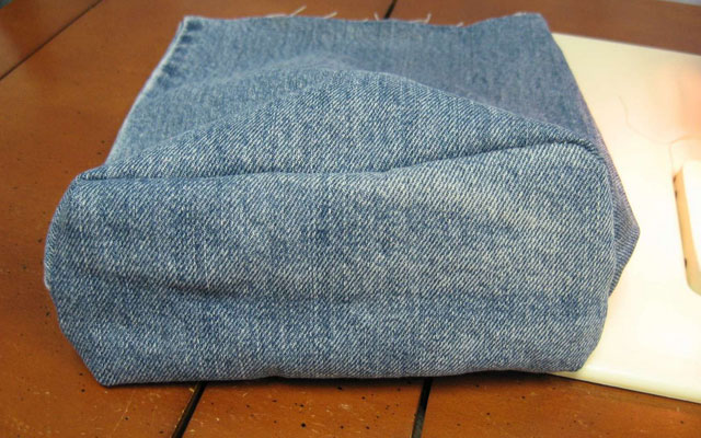 Что можно сделать из старых джинсов