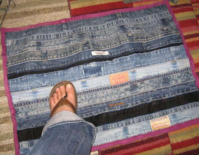 Что можно сделать из старых джинсов