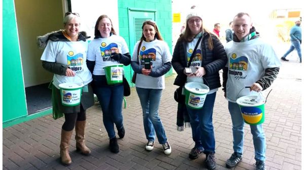 Как шотландские футбольные болельщики вывезли из Украины детей-сирот