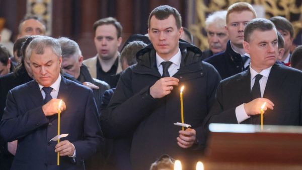 Колонный зал, ордена на подушечках, большой портрет. Государственные похороны Жириновского