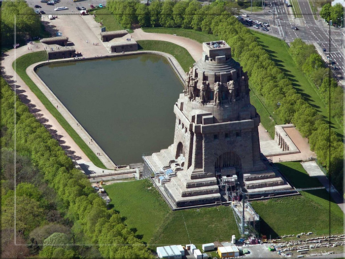 Какие секреты хранит Памятник Битве Народов в Лейпциге, и кто его таинственные Хранители