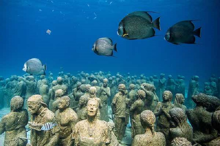 Музей скульптур и морская обсерватория: 5 экстраординарных образцов подводных сооружений