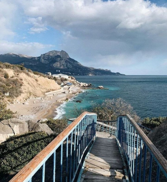 Псевдоаниматоры, жадные таксисты и фото с животными: россиянка рассказывает о самых популярных способах обмана в Крыму