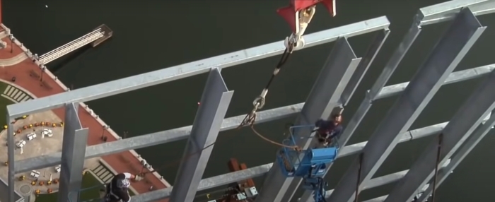 Работа, от которой коленки трясутся: 7 экстремальных профессий