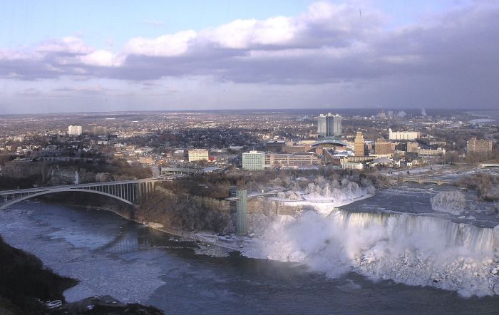 5 стран, за переезд в которые можно получить приличную сумму