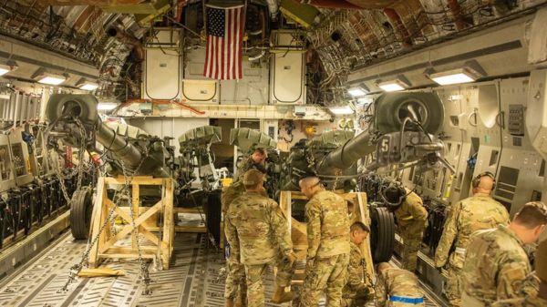 CША выделили $40 млрд на оружие и другую помощь Украине. Почему это важно и что получит Киев