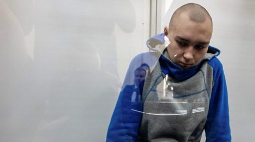 "Я выстрелил, чтобы от меня отстали": российскому военному запросили пожизненный срок в Киеве