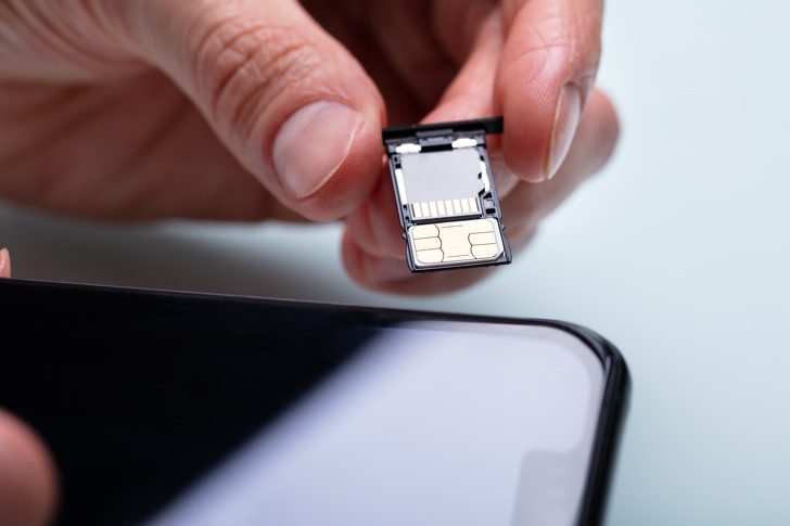 9 самых бесполезных трат в путешествиях, которые совершают примерно все